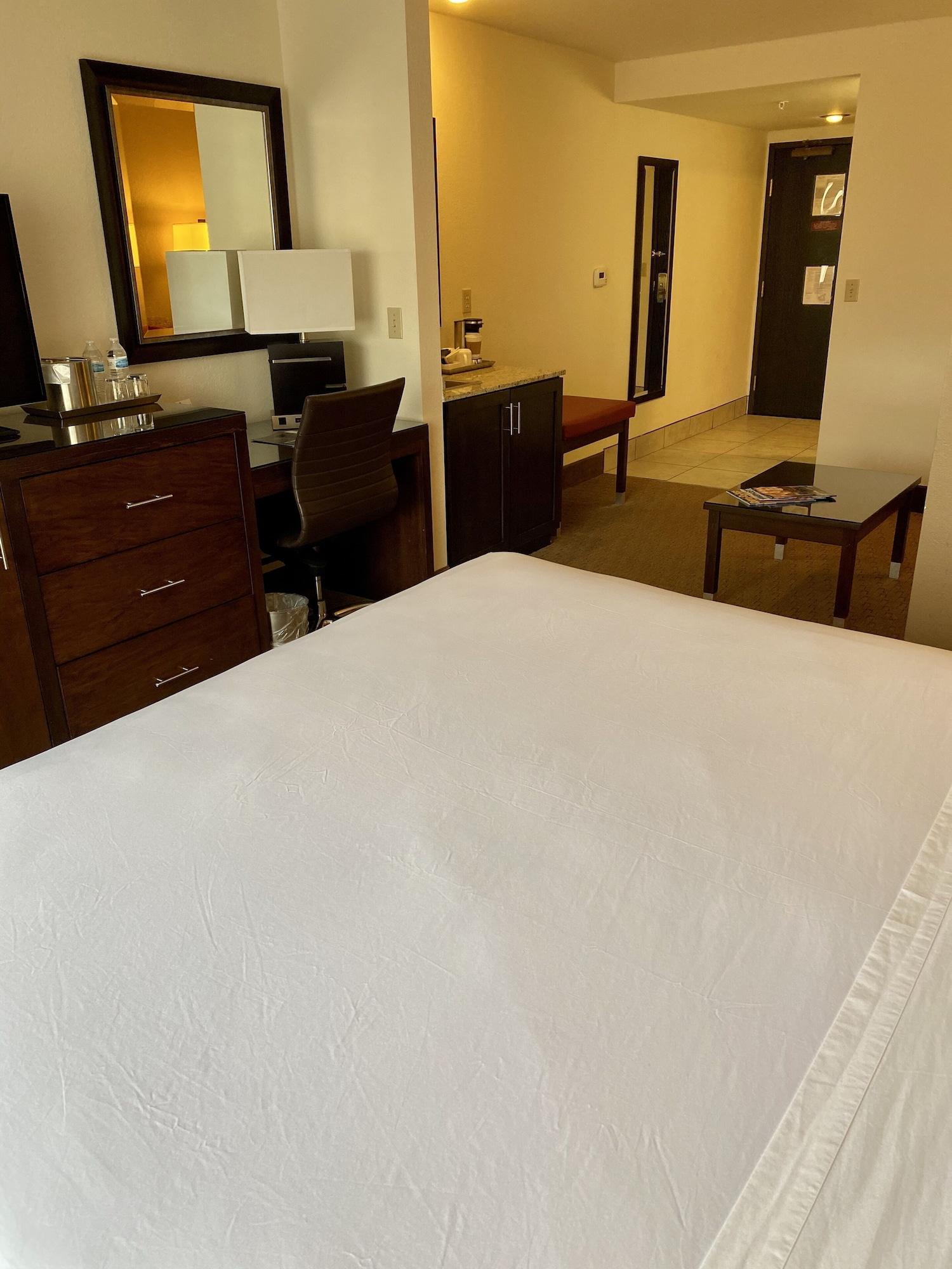 Radisson Hotel Colorado Springs Airport Екстериор снимка